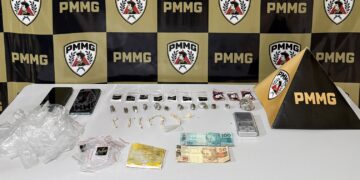 Homem é preso por suspeita de tráfico de drogas e 48 porções são apreendidas