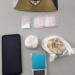 Jovem é conduzido à delegacia após apreensão de cocaína durante operação policial