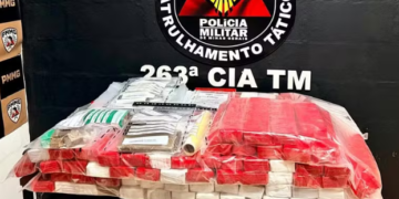 Jovem é resgatada de cárcere privado e homem é preso com mais de 100 tabletes de drogas