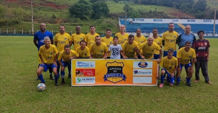 Equipe de Carmo do Rio Claro termina campanha invicta e conquista título regional