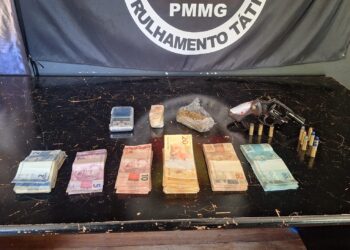 Após disparos perto de escola, PM apreende revólver e drogas com adolescente