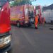 Motociclista de 22 anos fica ferido em colisão com carro em Alfenas