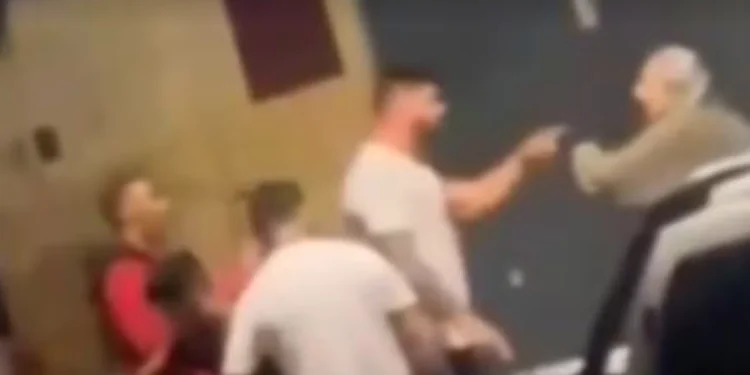 Casal é agredido após reclamar de som alto durante a madrugada