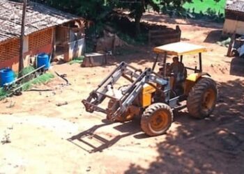 Trator agrícola é furtado em fazenda que fica sentido Campo do Meio