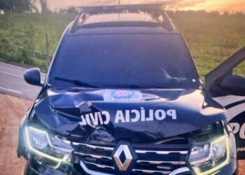 Homem é preso após furtar viatura da Polícia Civil e provocar acidentes durante fuga