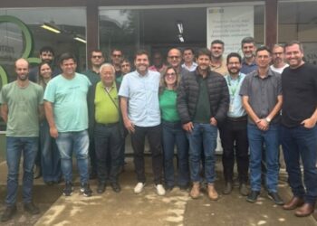 Piscicultura ornamental da Zona da Mata articula ações para fortalecer cadeia produtiva 