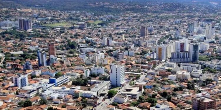 Montes Claros abre 1.853 empresas em 9 meses 