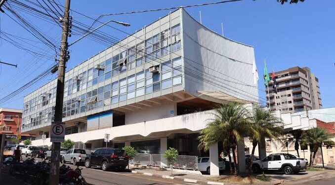 Passos prevê economia de R$ 20 milhões por ano com pacote de redução de despesas