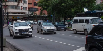 Licenciamento 2026 passa a ser obrigatório para todos os veículos de Minas Gerais a partir de 1/11
